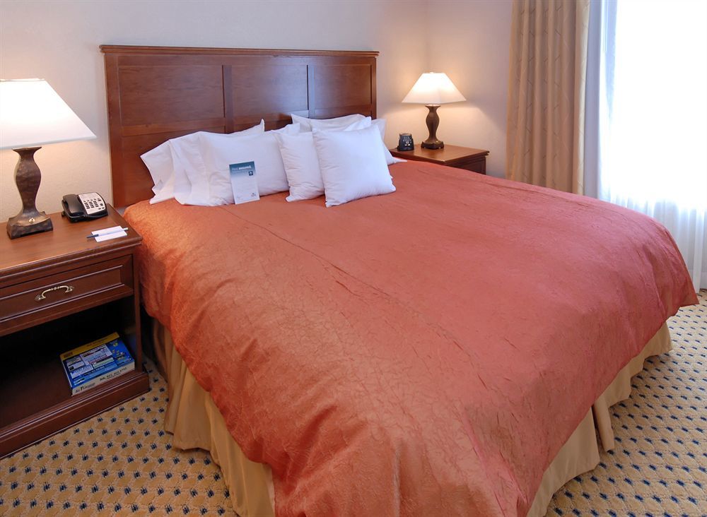 Hotel Homewood By Hilton Airport 3*