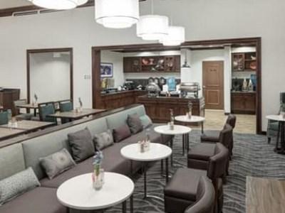 Hotel Homewood By Hilton Airport